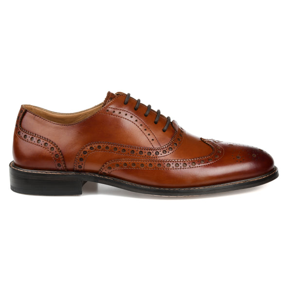 Wide store wingtip shoes